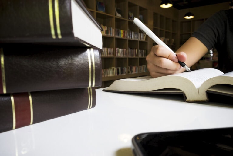 Media Exklusiv: 5 Irrtümer über ein Gutachten Buch